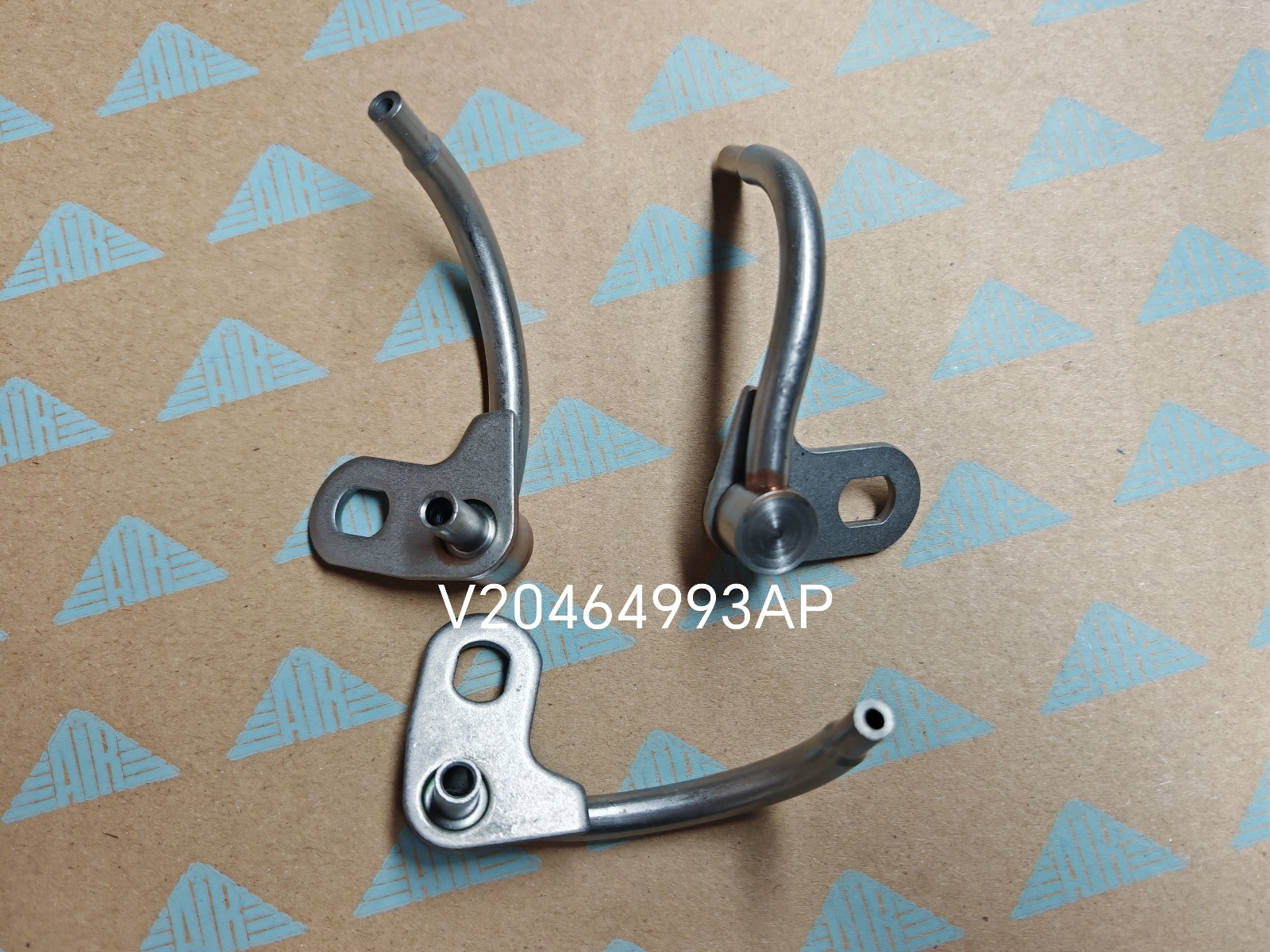 V20464993 NOZZLE