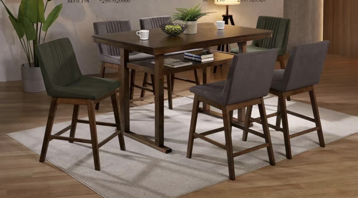 Bar Table & Chairs 