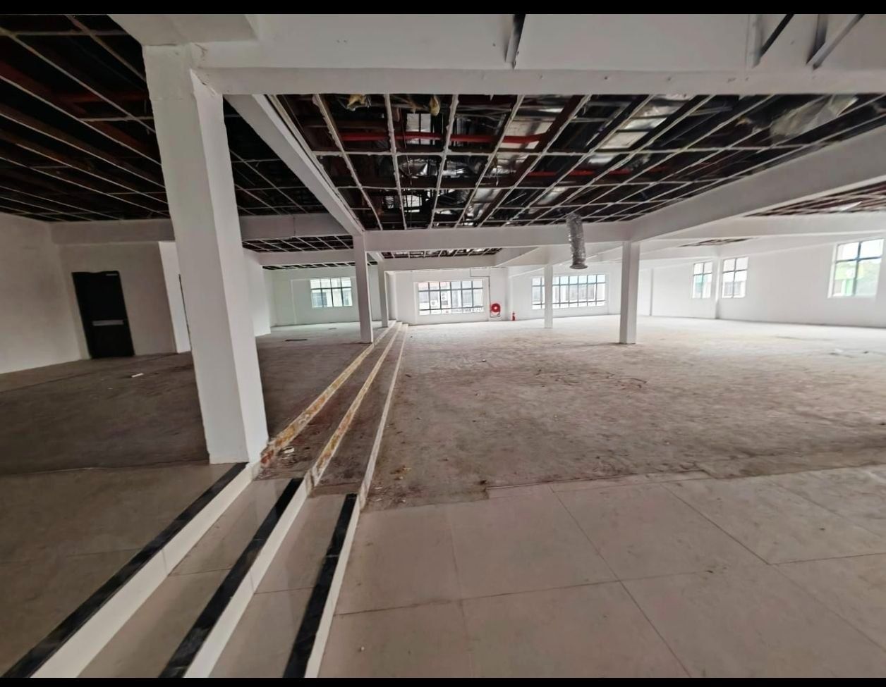 Taman Molek, Jalan Molek @3 adjoin shoplot FO RENT