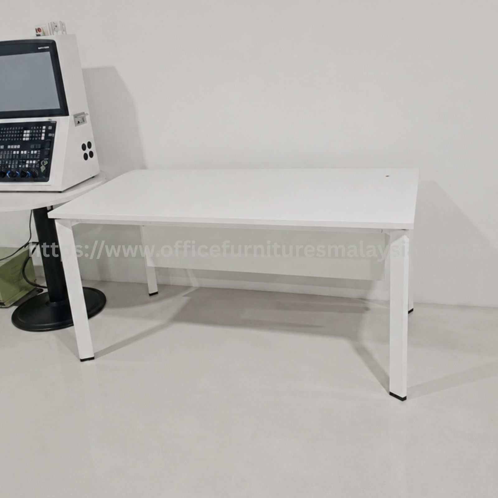 Rectangular Writing Table Shah Alam, 40150 Selangor Malaysia. JUL 2026