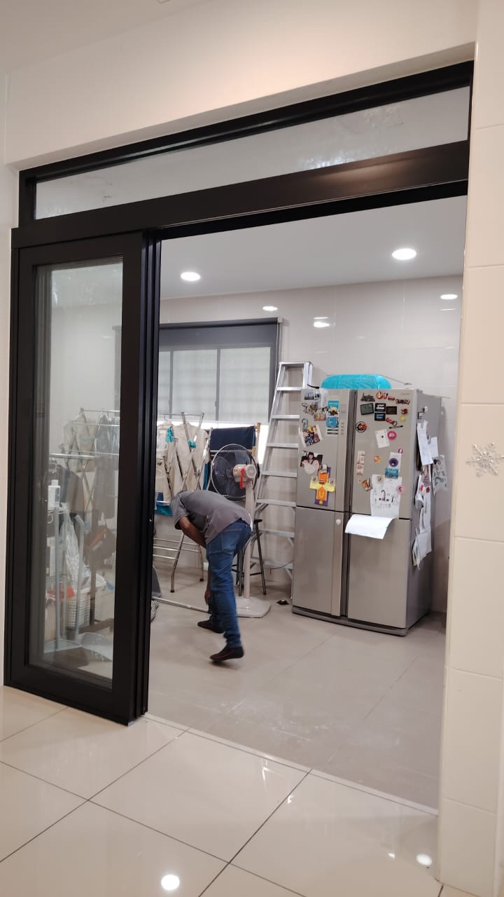 Hanging Sliding Door