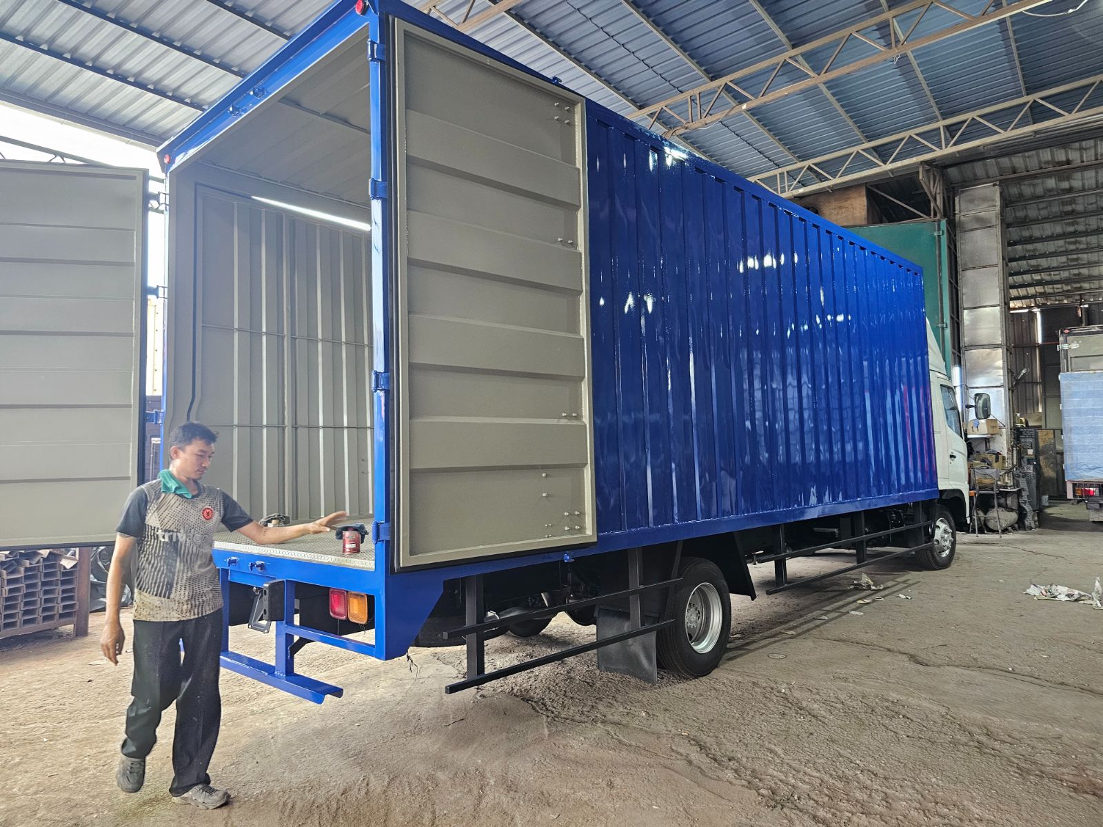 Corrugated box manufacturer / Bulk cardboard box supplier / Custom corrugated box factory