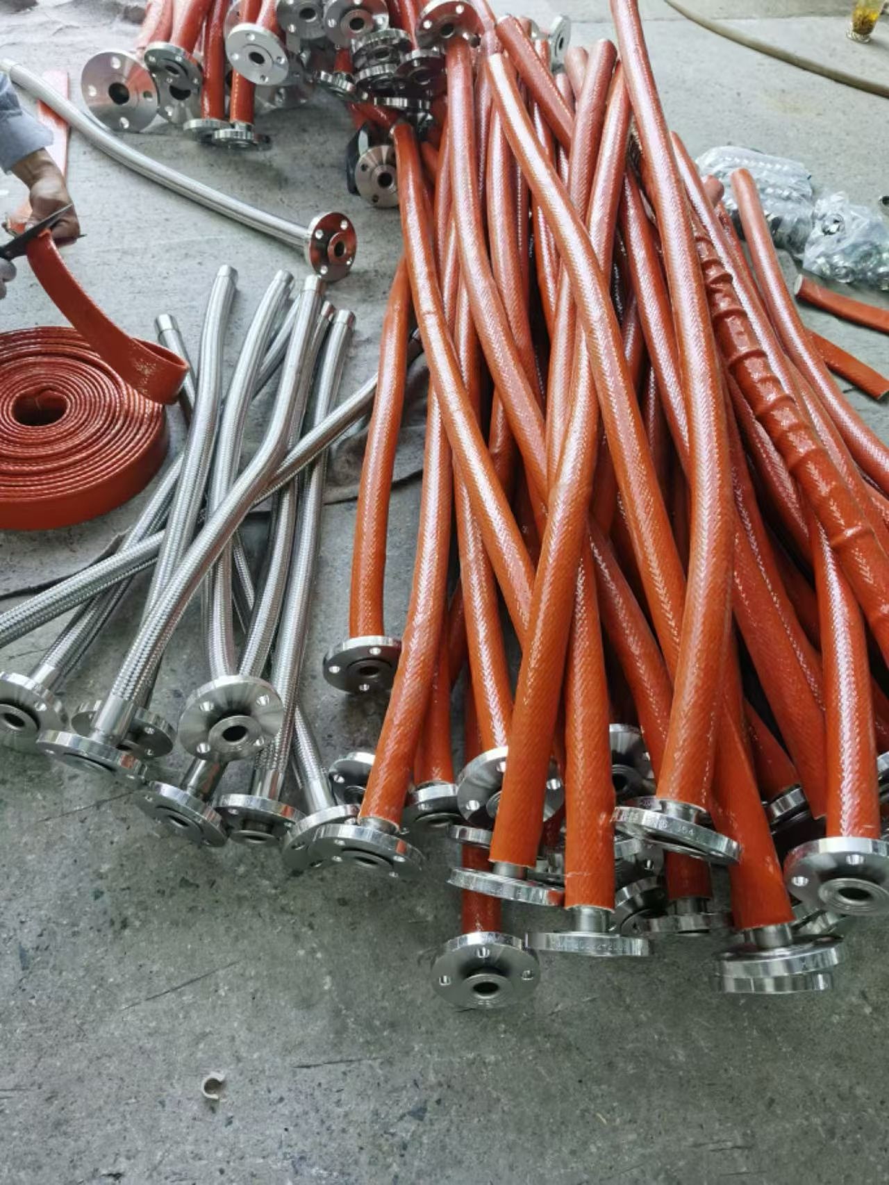 Stainless Steel Braided Hose With Silicone Sleeves 