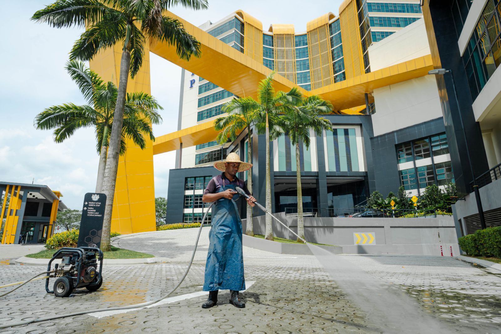 Commercial Cleaning Service @ Majlis Bandaraya Iskandar Puteri, Johor 