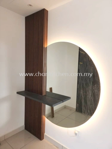 ROUND MIRROR WITH FLUTED PANEL @ ELMINA WEST, SHAH ALAM