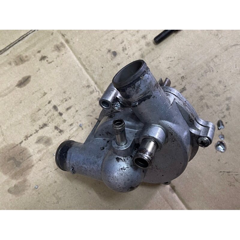 SUZUKI GSR 600 WATER PUMP 2006-2011