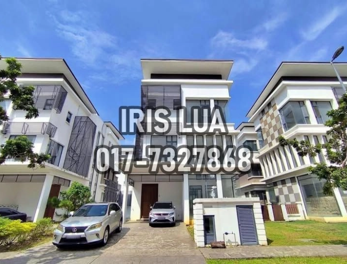 Residence 33 @Triple Storey Bungalow Bank Lelong/Auction