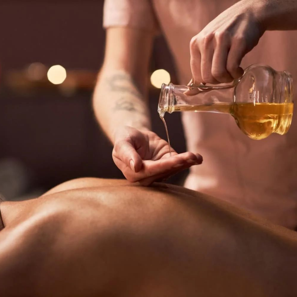 d'Spa @ d'Tempat Country Club | Oil Deep Tissue Massage