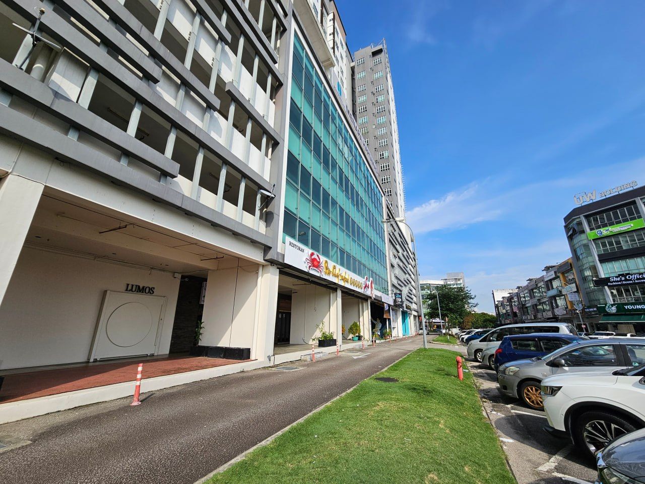 Menara Hartamas, Mount Austin @Ground Floor Shop FOR SALE
