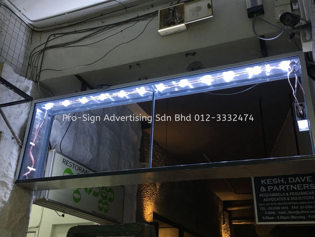 3D BOX UP FRONT LIT WITH GI CLADDING BASE (Q&M DENTAL SRI HARTAMAS, KL, 2019)