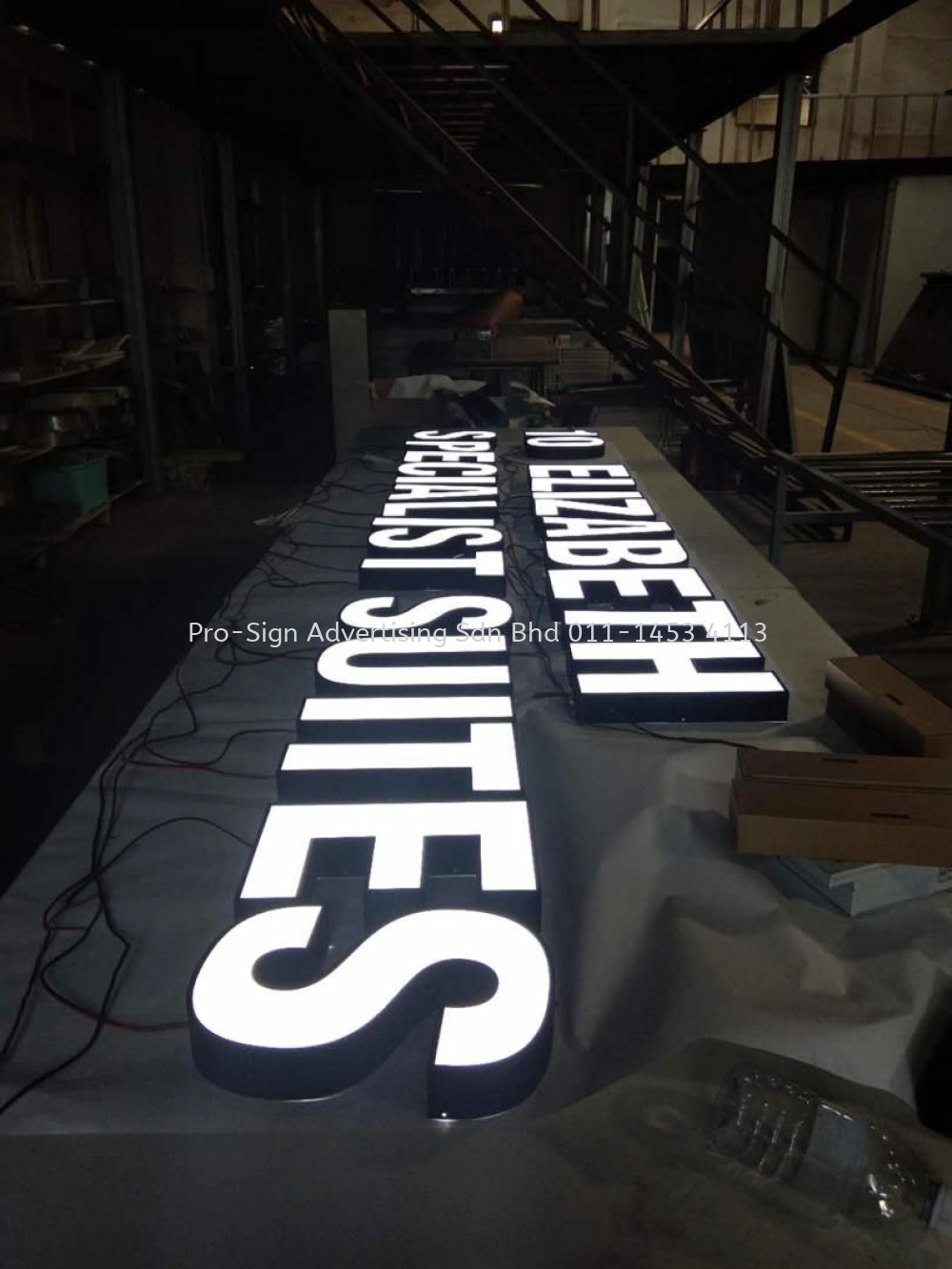 3D DAY BLACK NIGHT WHITE DUAL COLOR LED SIGNAGE ACRYLIC PRODUCT Ampang ...