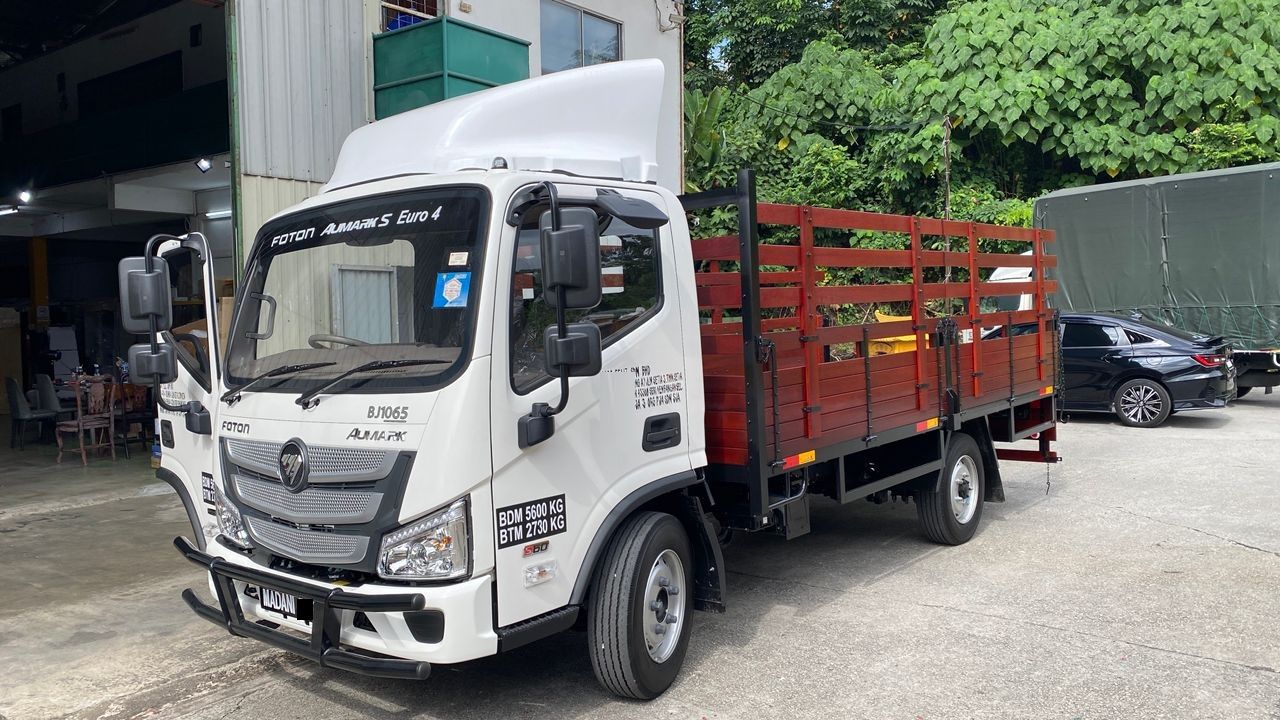 New Foton Aumark S Euro4 BJ1065 Manual 1tan Lori - BDM5600kg - Wooden Cargo Truck (Kargo Kayu) with or without canvas