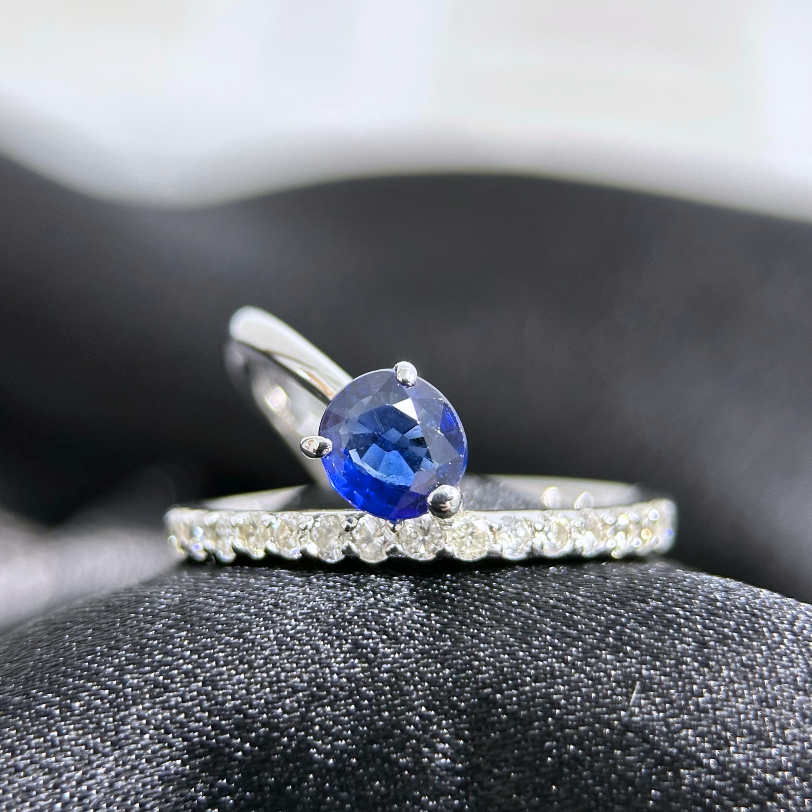 Blue Sapphire Ring with Diamonds