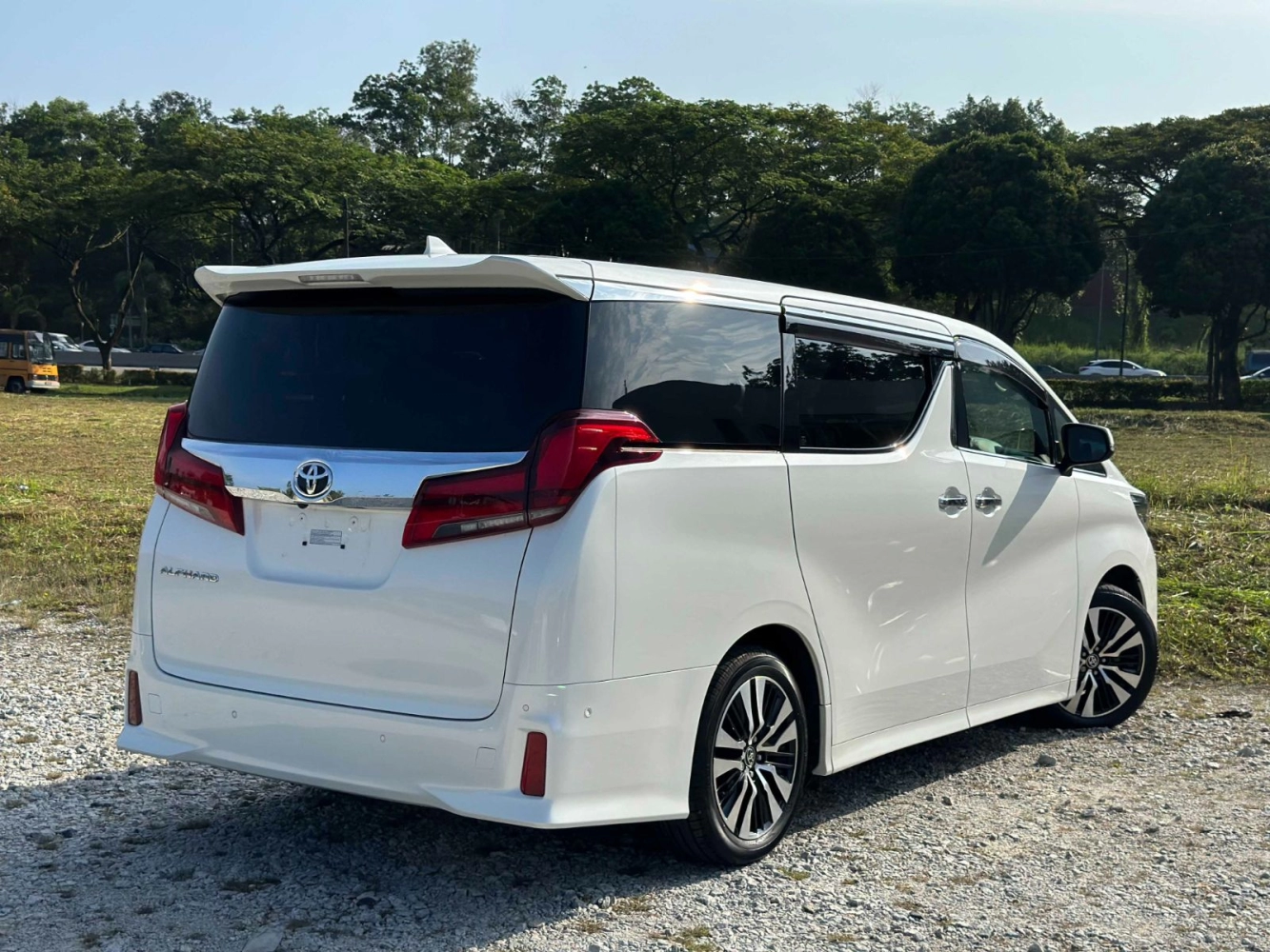 2021 Toyota Alphard 2.5 SC 16k Mileage 3 Eyes Led JBL Sound