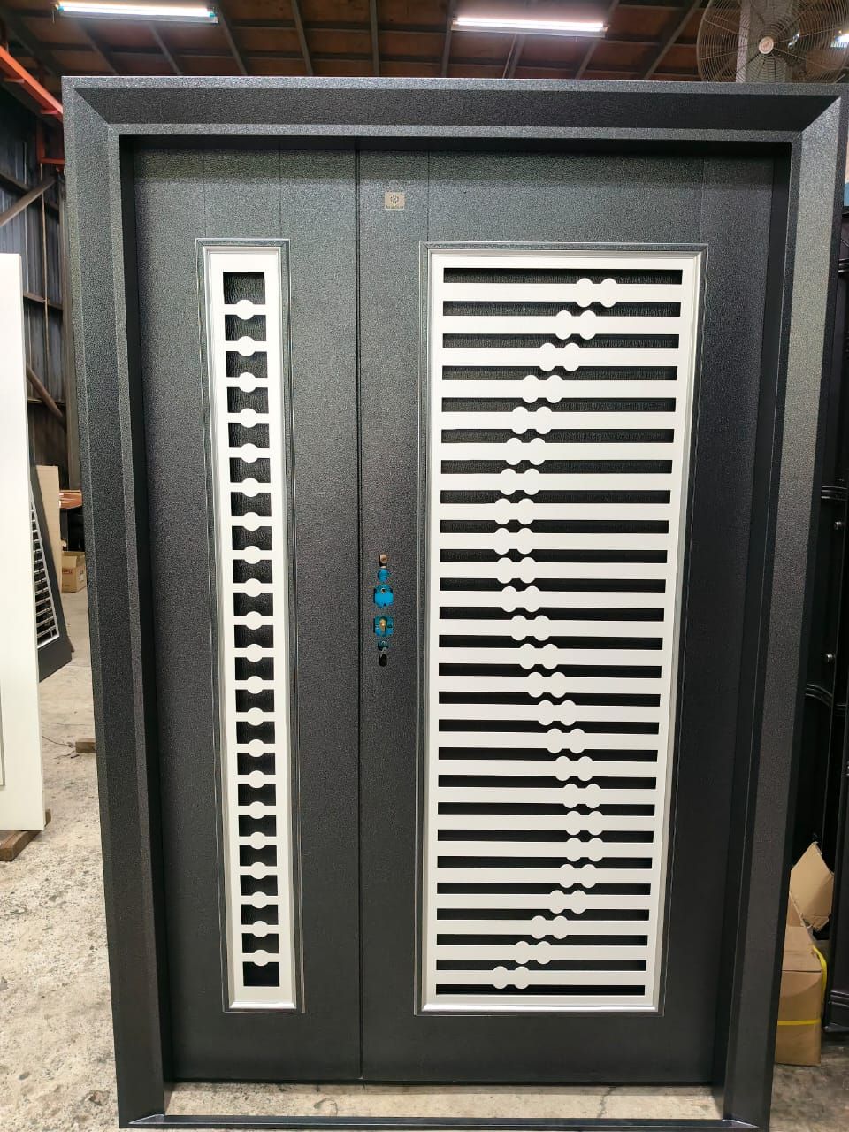 SAFETY DOOR 5X7 BLUE LC622-2 RH