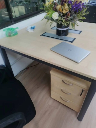 Solid Office Table Workstation | Mobile Pedestal Drawer | Best Office Furniture Malaysia | Office Furniture KL | Penang | Kedah | Ipoh | Perak | Pahang | Kuantan | Klang | Muar | Johor | Sungai Siput