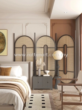 REMI. WOODEN RATTAN PARTITION