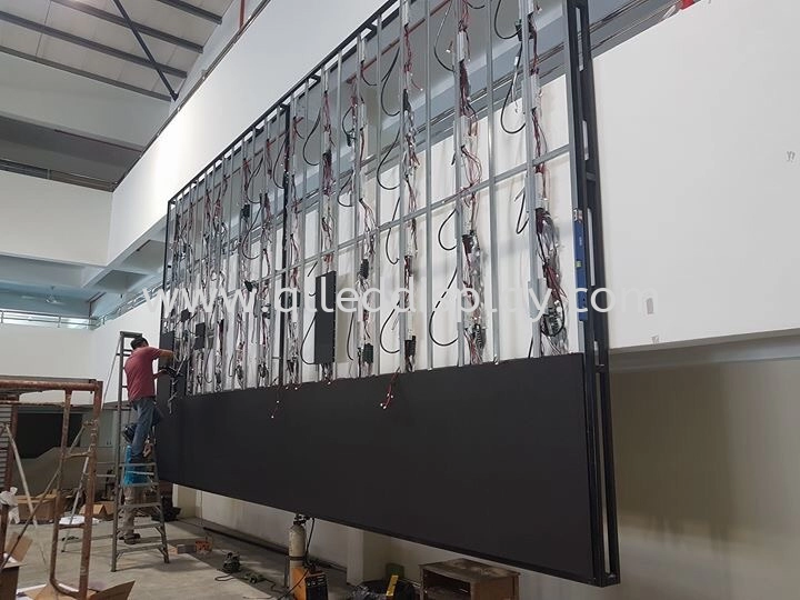 4.16M x 7.68M P4 Indoor LED Display Board (Full Colour)