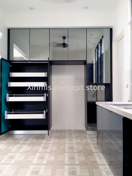 Aluminium kitchen cabinet - Semenyih