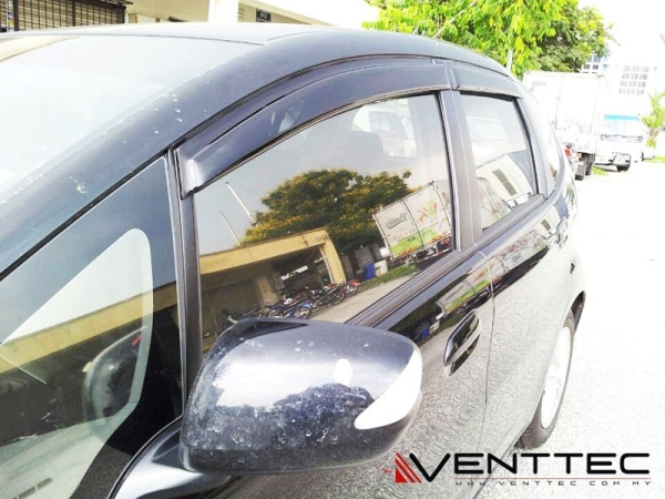 HONDA JAZZ / FIT (3 = 75MM) venttec door visor