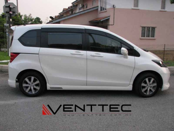 HONDA FREED venttev door visor