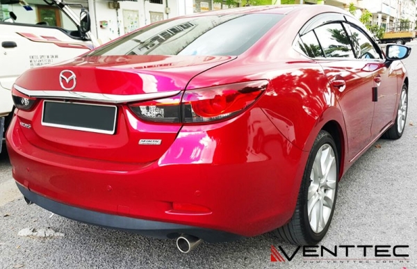 MAZDA 6 SEDAN venttec door visor