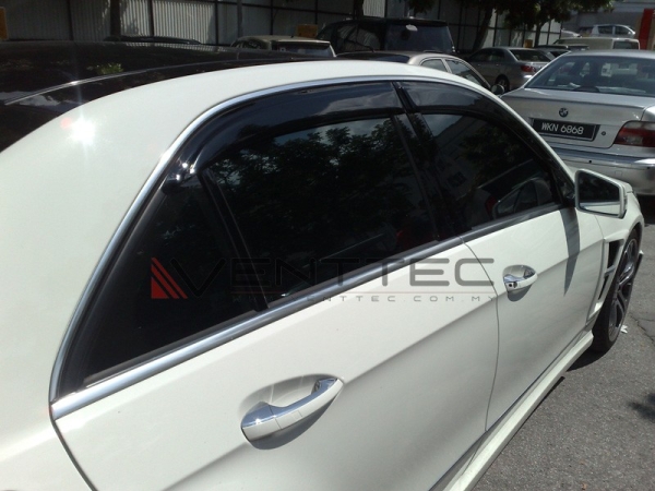 MERCEDES E-CLASS W212 SEDAN VENTTEC DOOR VISOR