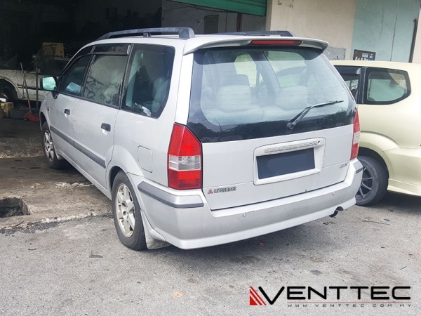 MITSUBISHI CHARIOT GRANDIS venttec door visor