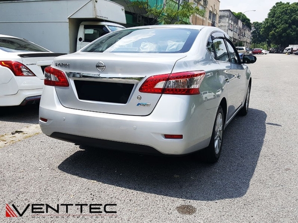 NISSAN SYLPHY / SENTRA / PULSAR ST SEDAN(3 = 75MM) venttec door visor