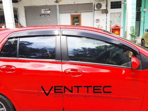 TOYOTA YARIS / VITZ HATCHBACK VENTTEC DOOR VISOR