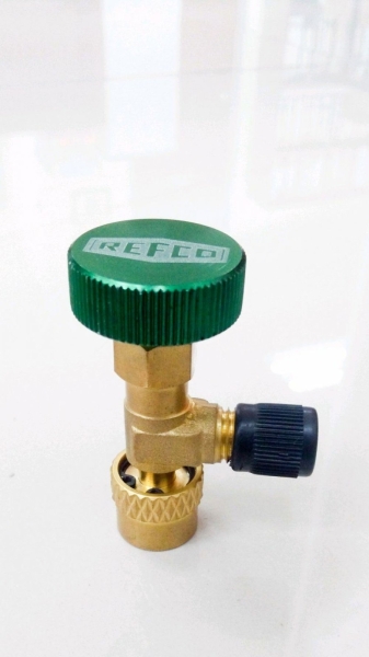 REFCO CHARGING VALVE 1/4" X 5/16" SAE