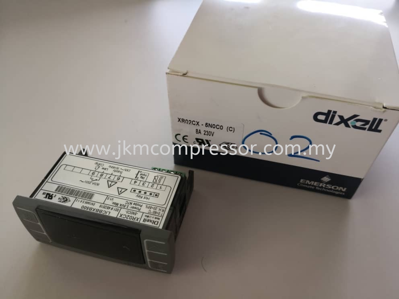 DIXELL DIGITAL TEMPERATURE CONTROLLER / DIGITAL THERMOSTAT