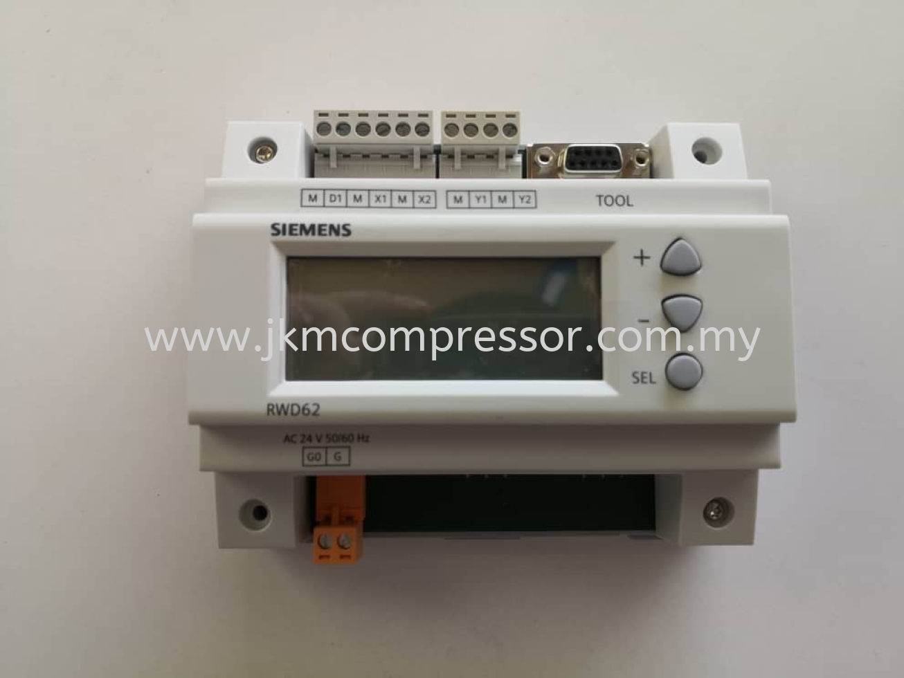 SIEMENS RWD62 UNIVERSAL TEMPERATURE CONTROLLER