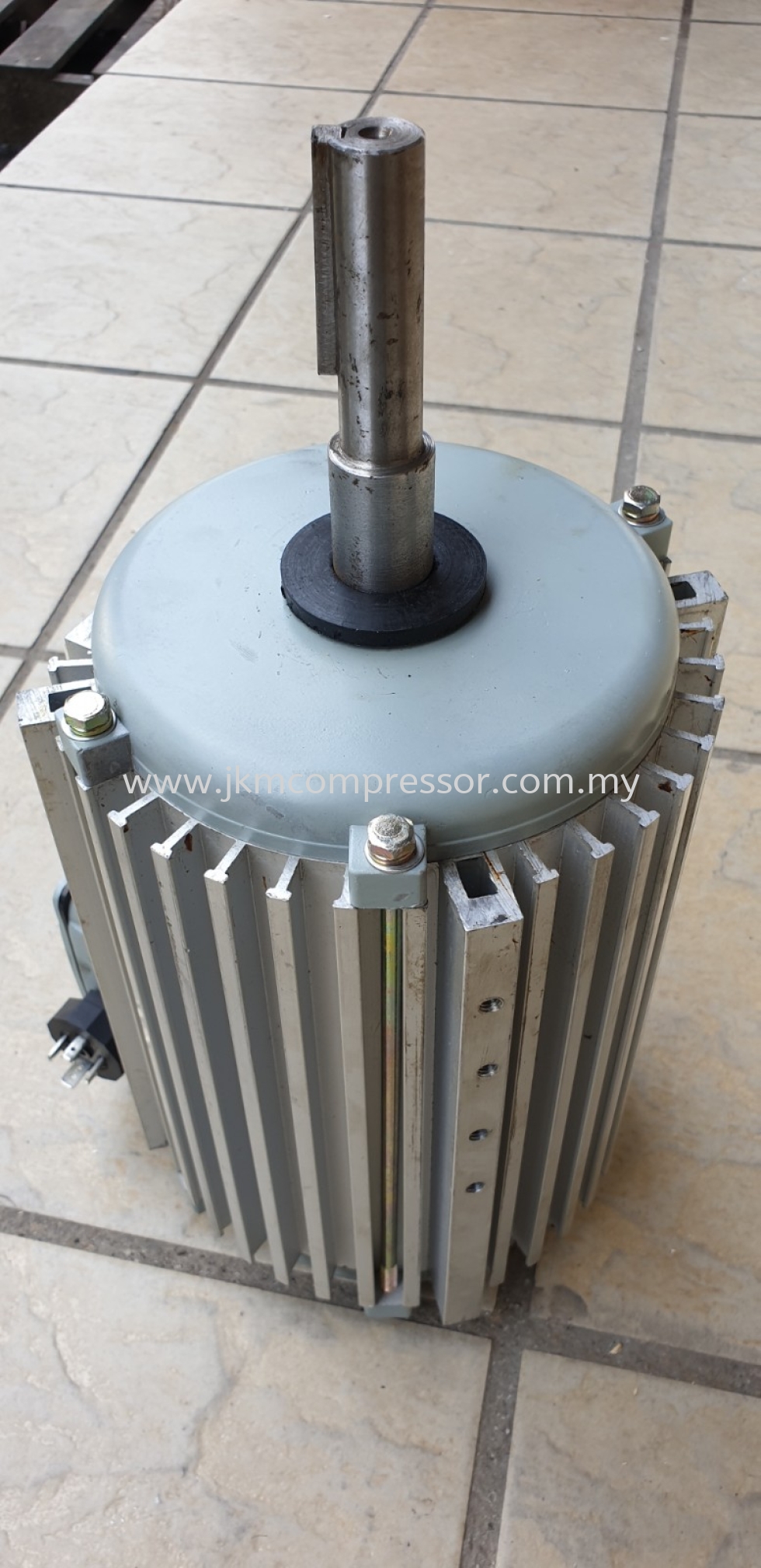 DK12AB028E - CARRIER YSF1.8-6 AIR COOLED CHILLER CONDENSER FAN MOTOR ; 380V 1.8kW