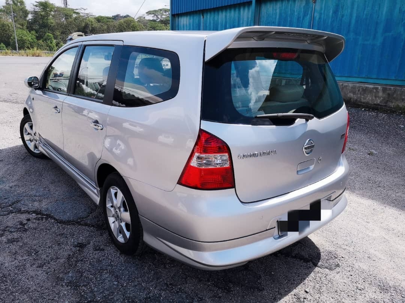 2010 Nissan GRAND LIVINA 1.6 CLASSIC/COMFORT (A)