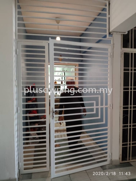 Grill Door @Kelana Mahkota Condominium, Jalan  SS7/19, Petaling Jaya, Selangor 