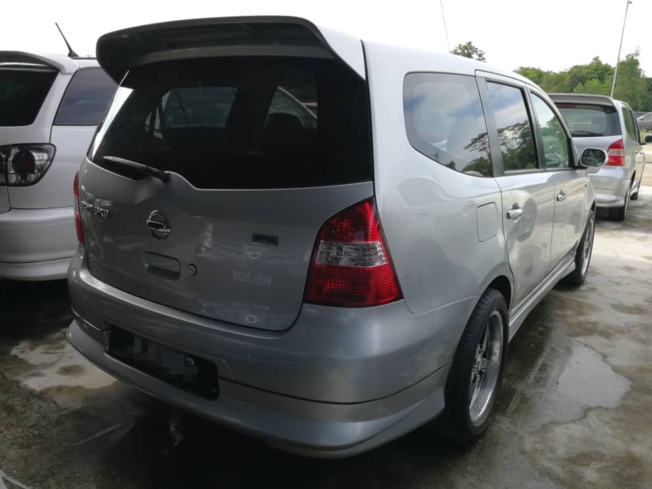 2009 Nissan GRAND LIVINA 1.8 IMPUL (A) Full Loan