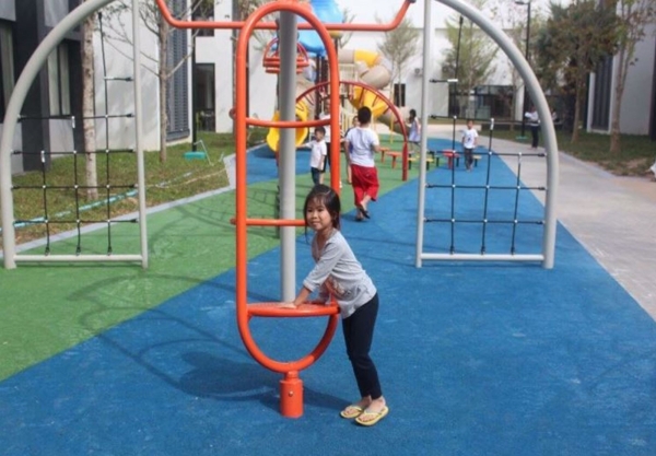 Playground Surfacing C EPDM wet-poured system