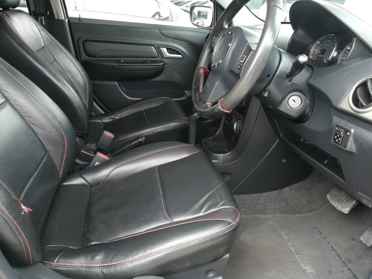 2015 Proton SAGA 1.3 FLX (A) SE leather seat