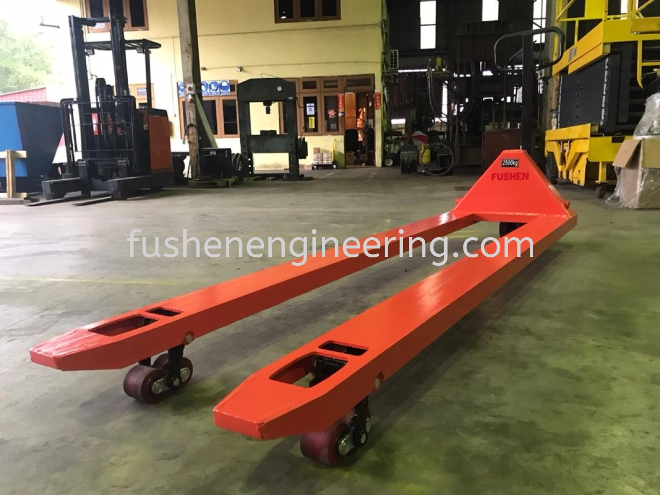 2.5 tons FUSHEN Extra Length/Super Long Pallet Truck - LC25 Series