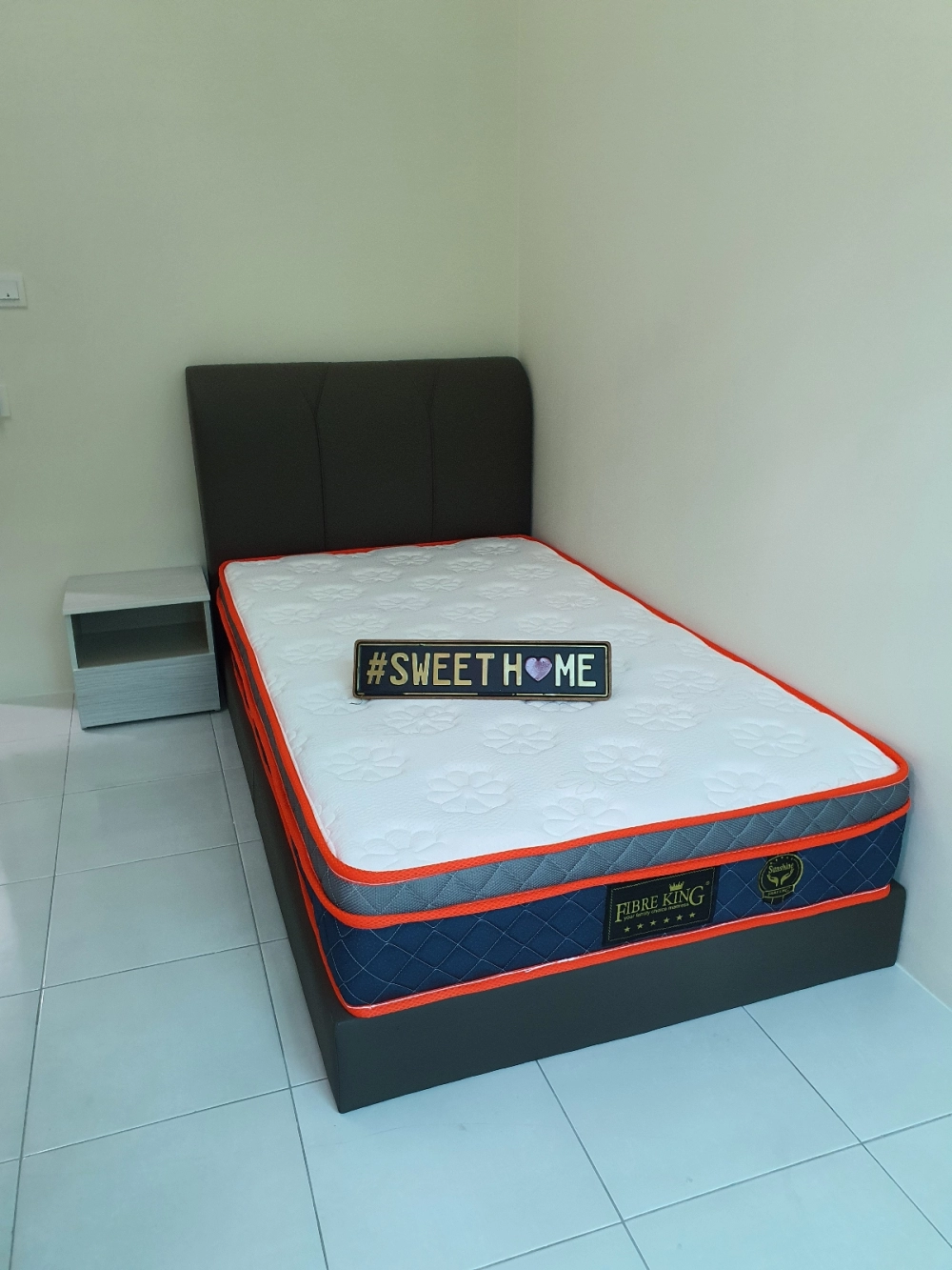 High Quality Durable Bonell Spring Mattress Queen King 