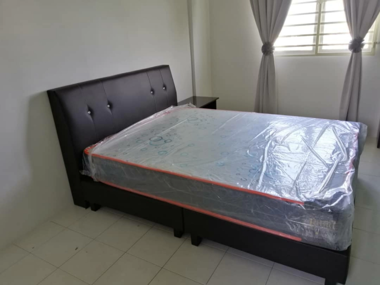 High Quality Durable Bonell Spring Mattress Queen King 