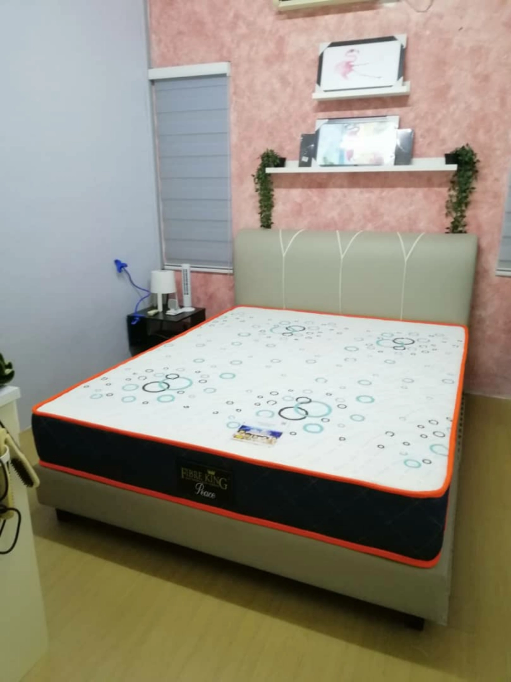 High Quality Durable Bonell Spring Mattress Queen King 