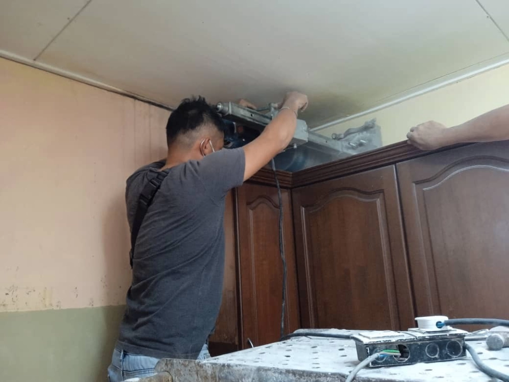 Pro Installer For Kitchen Cooker Hoods In KL&SELANGOR. Call Now