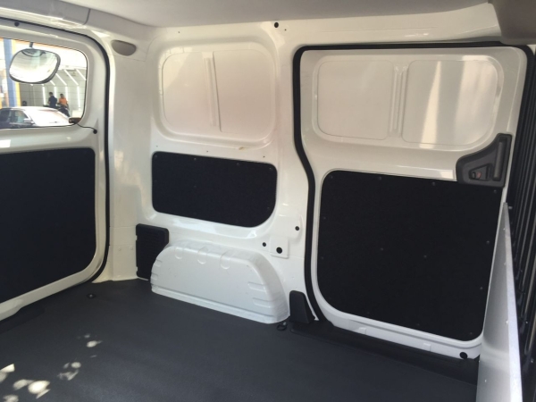 Interior panel van Nissan NV200