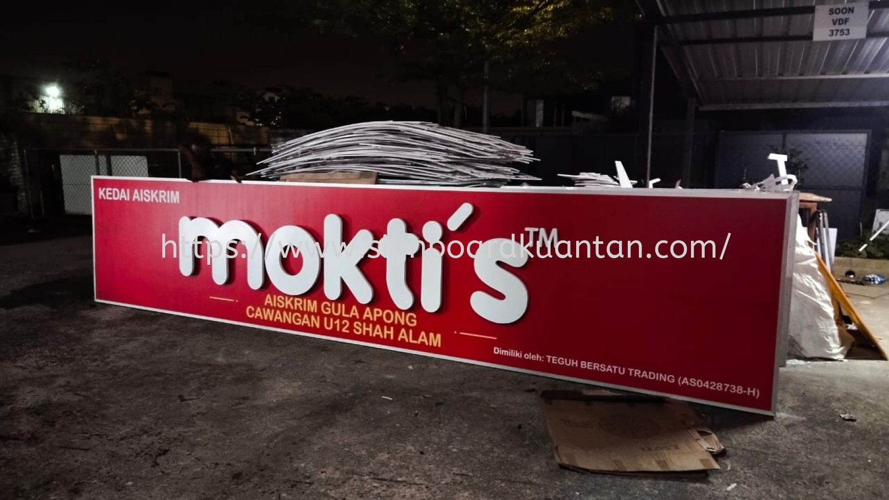 MOKTI'S 3D LED BACKLIT SIGNAGE AT PAHANG