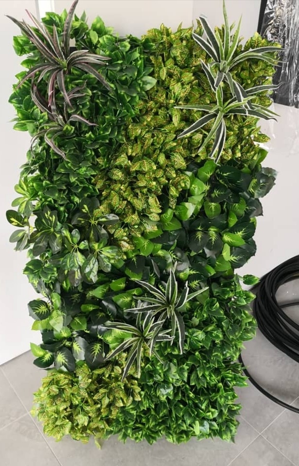 Artificial Vertical Garden 