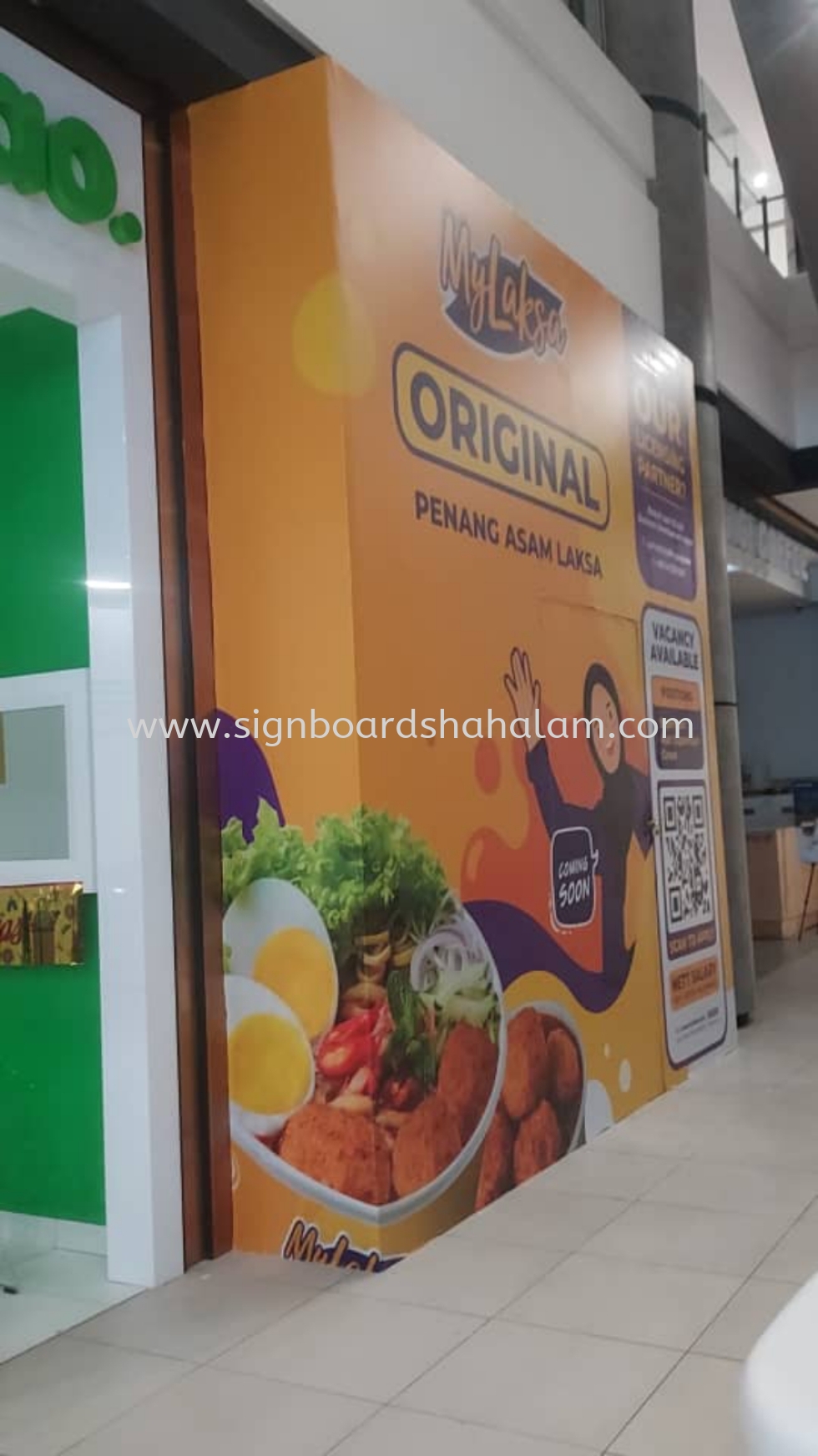 UNI SERAI SEMENYIK - HOARDING BOARD INDOOR 