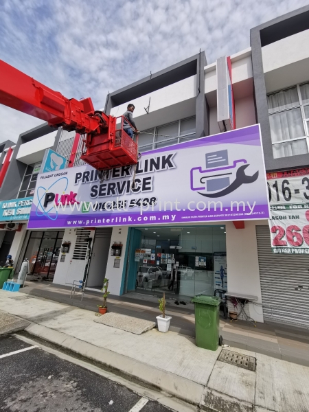 Plink Bandar Bukit Raja - Gi Board Signage