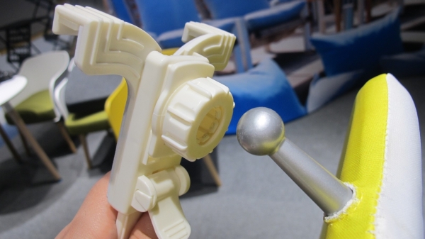 SLOT/HOLDER